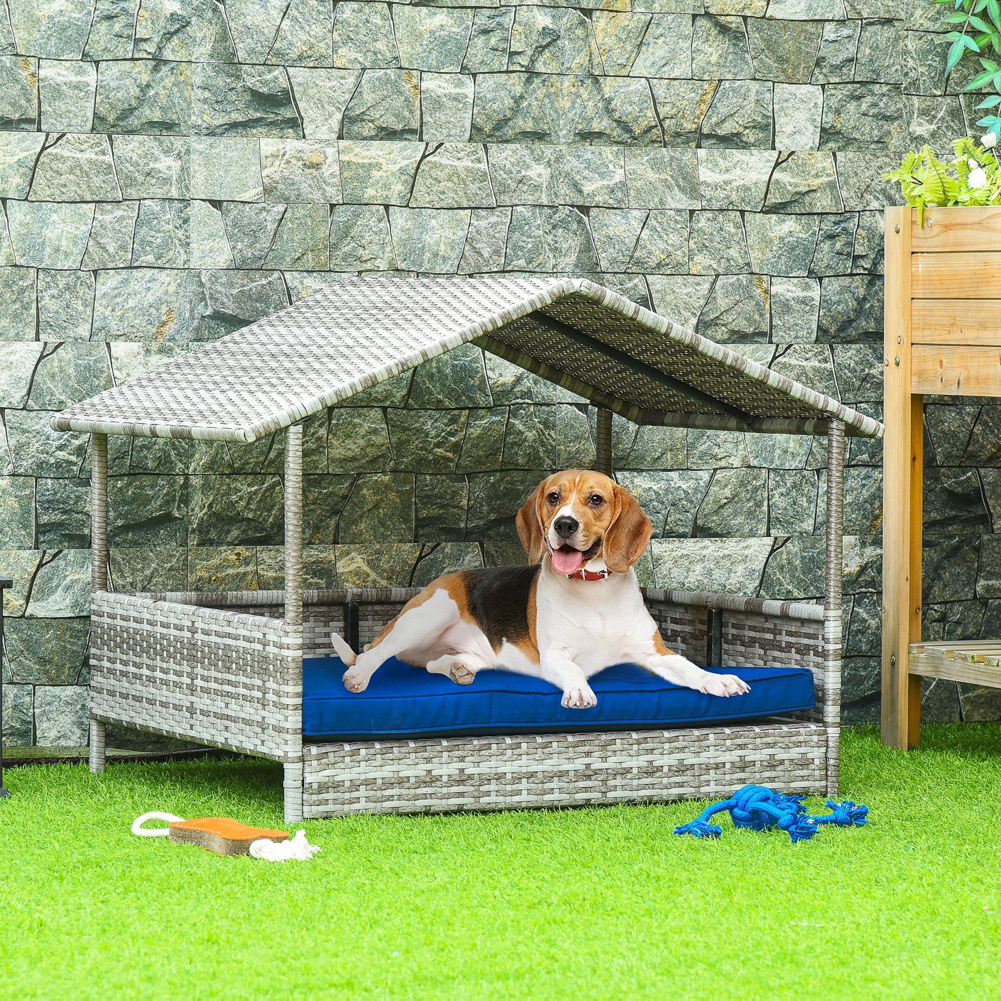 Wicker Pet House Indoor/Outdoor Rattan with Water-Resistant Cushions